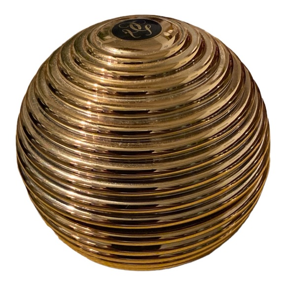 Guerlain Météorites “Gold Pearl” Light-Revealing Pearls of Powder – Limited Edit - Picture 4 of 6